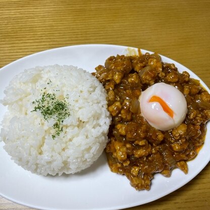 ドライカレー初めて作りました。簡単に美味しく出来て、とてもうれしいです。(*^o^*)
教えて頂きありがとうございました。♪♪